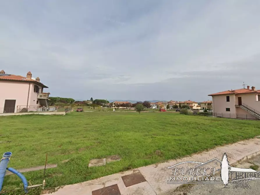 Immagine 6 di Terreno in vendita  in via roma 152 a Castiglione Del Lago