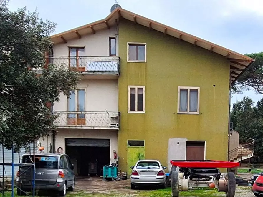 Immagine 2 di Negozio in vendita  in Loc. Sant'Eraclio, Via Cupa, N. snc a Foligno