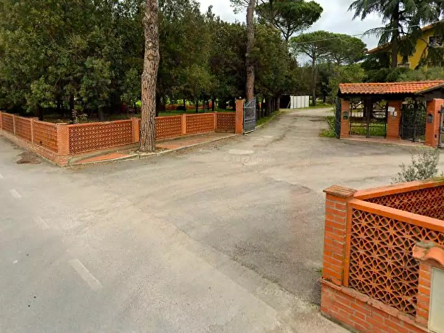 Immagine 10 di Negozio in vendita  in Loc. Sant'Eraclio, Via Cupa, N. snc a Foligno