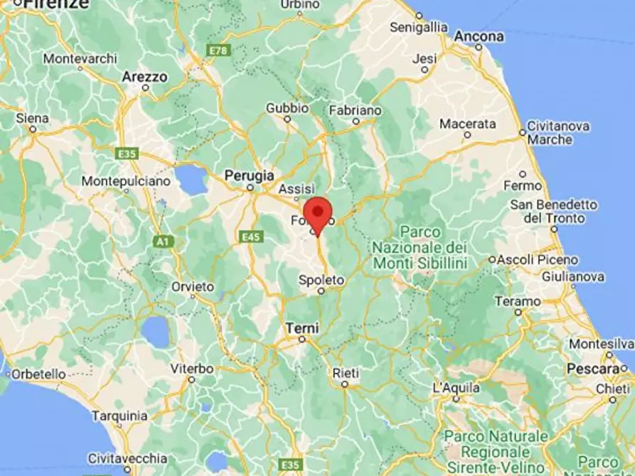 Immagine 13 di Negozio in vendita  in Loc. Sant'Eraclio, Via Cupa, N. snc a Foligno