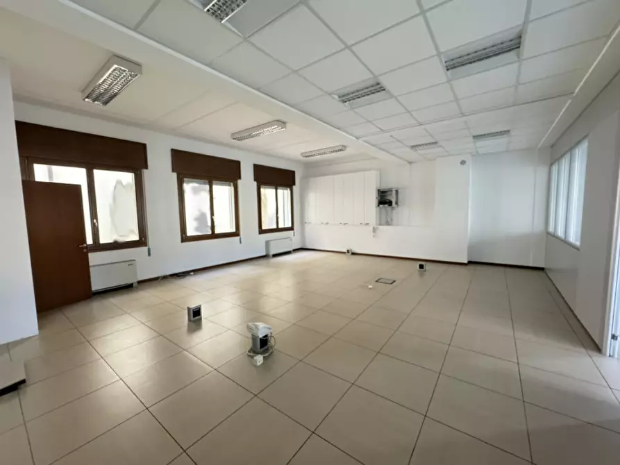 Immagine 1 di Ufficio in affitto  in PIAZZA TRENTO a Este