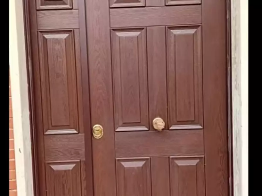 Immagine 5 di Ufficio in affitto  in Via di campo romano a Roma