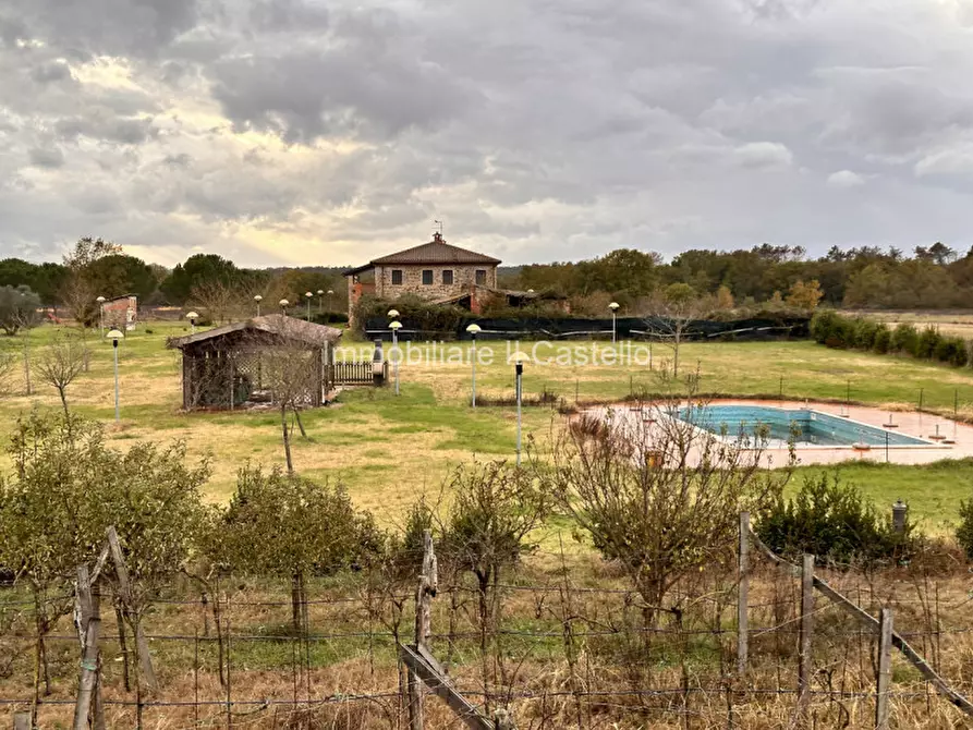 Immagine 1 di Agriturismo in vendita  in SR71TER FERRETTO a Castiglione Del Lago