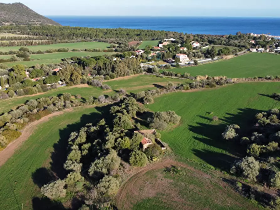Immagine 1 di Terreno in vendita  a Sarroch