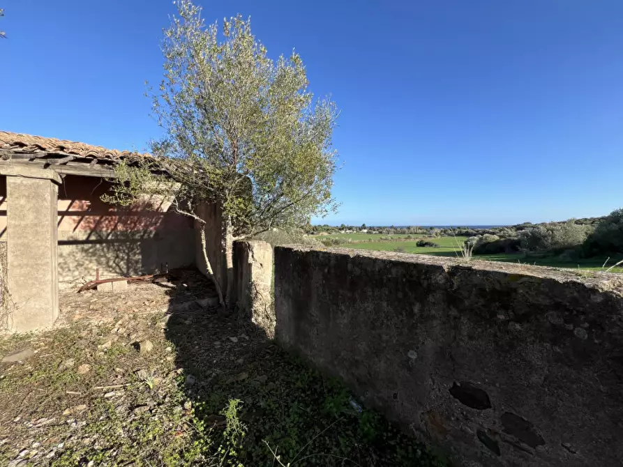Immagine 10 di Terreno in vendita  a Sarroch
