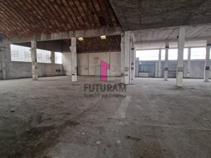 Immagine 8 di Capannone industriale in affitto  in giulio natta a Montecchio Maggiore