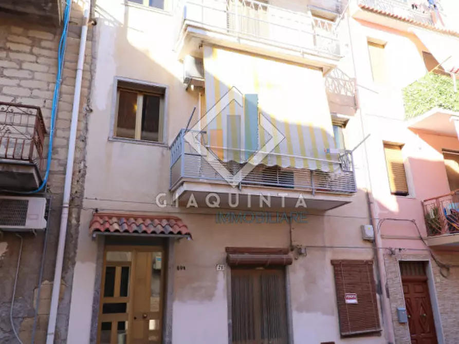 Immagine 1 di Casa indipendente in vendita  in via Gorizia n.71 a Ramacca