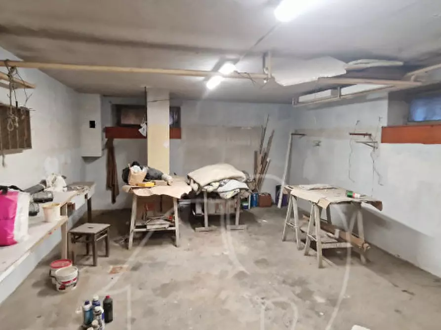 Immagine 4 di Magazzino in vendita  in via bassano del grappa a Bolzano