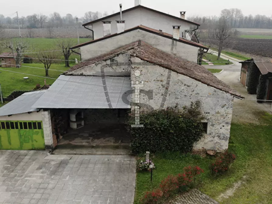 Immagine 2 di Rustico / casale in vendita  in Via Tezze, 23 a Pianezze