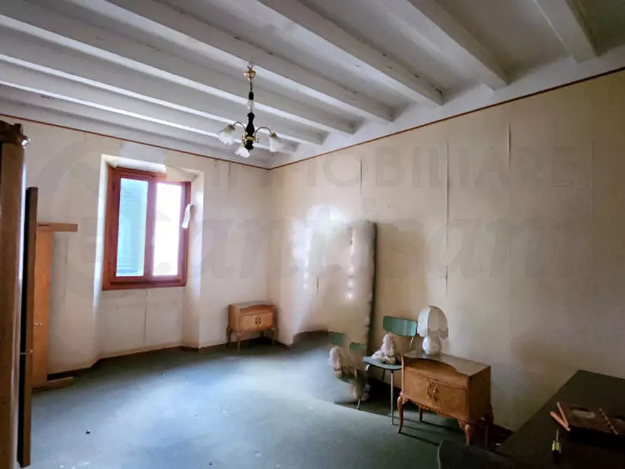 Immagine 11 di Appartamento in vendita  in piazza Giuseppe Mazzini a Pratovecchio Stia