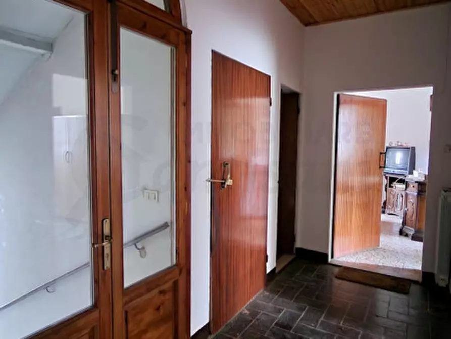 Immagine 18 di Appartamento in vendita  in piazza Giuseppe Mazzini a Pratovecchio Stia