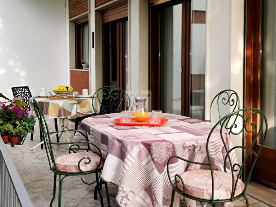 Immagine 3 di Villa in vendita  a Mori