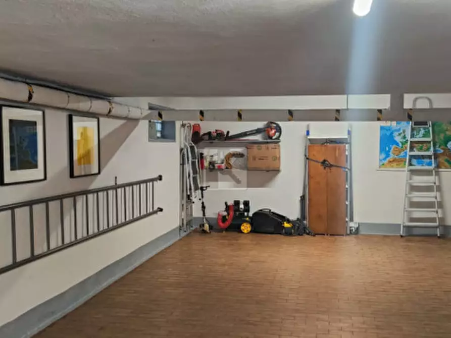 Immagine 18 di Villa in vendita  a Mori