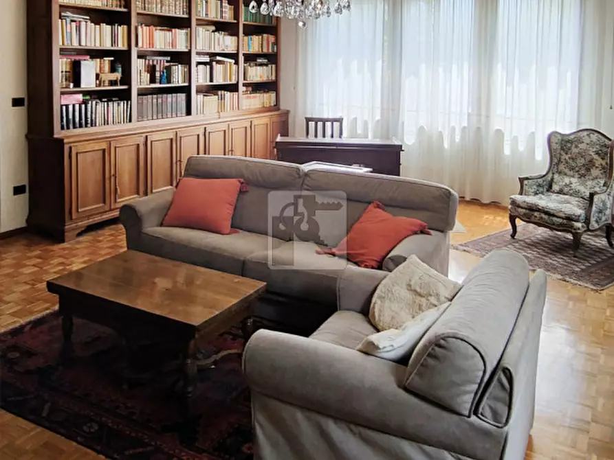 Immagine 28 di Villa in vendita  a Mori