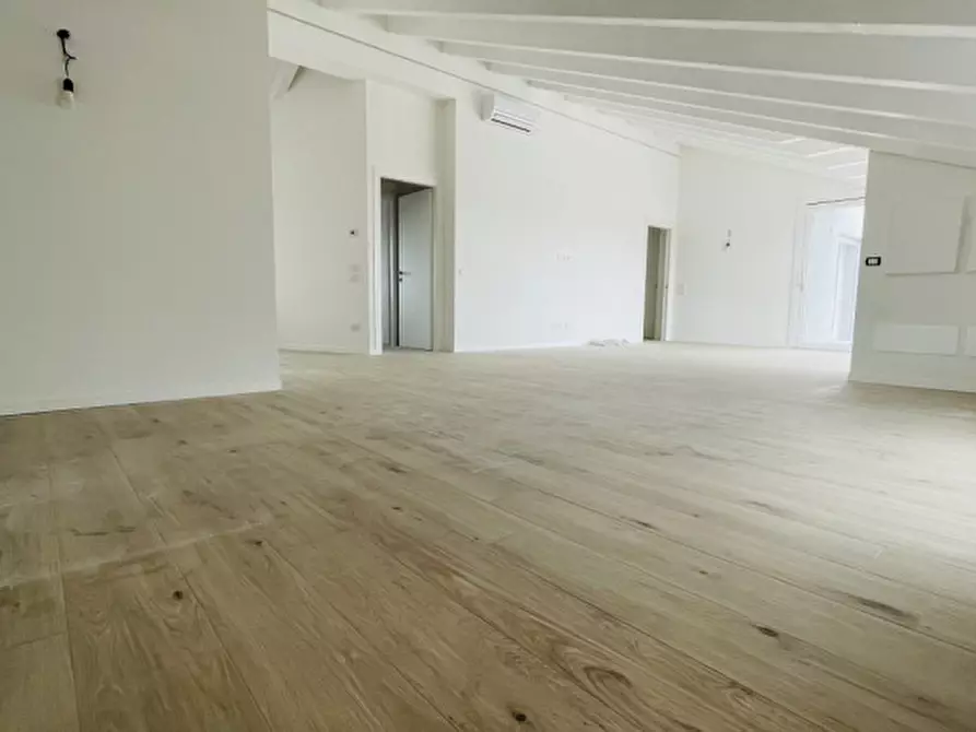 Immagine 2 di Appartamento in vendita  a Rubano