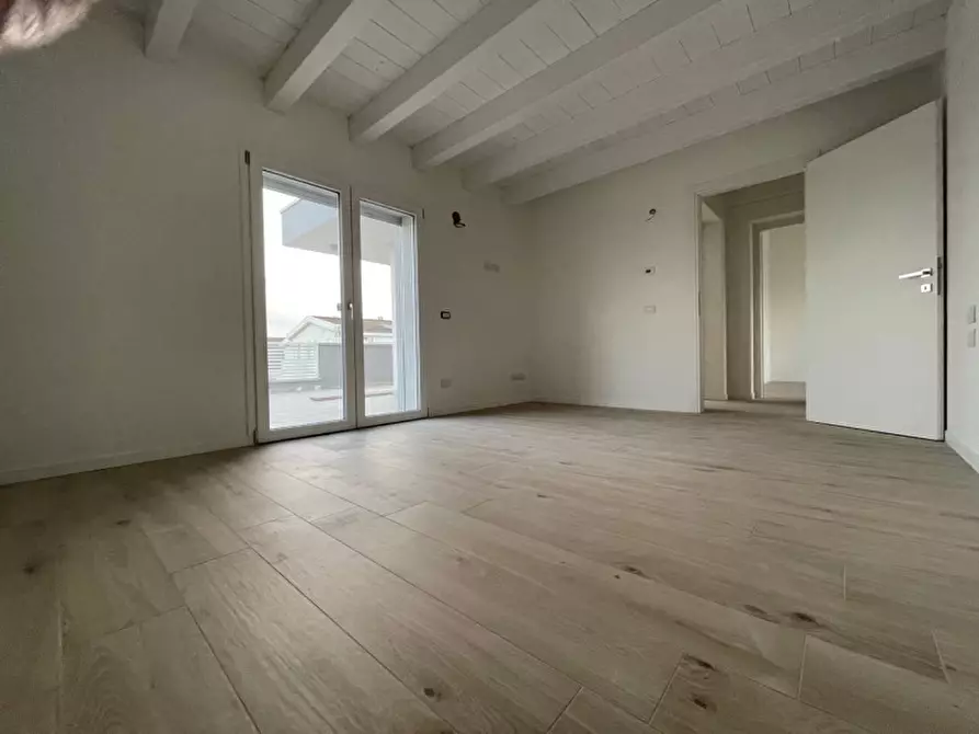 Immagine 39 di Appartamento in vendita  a Rubano