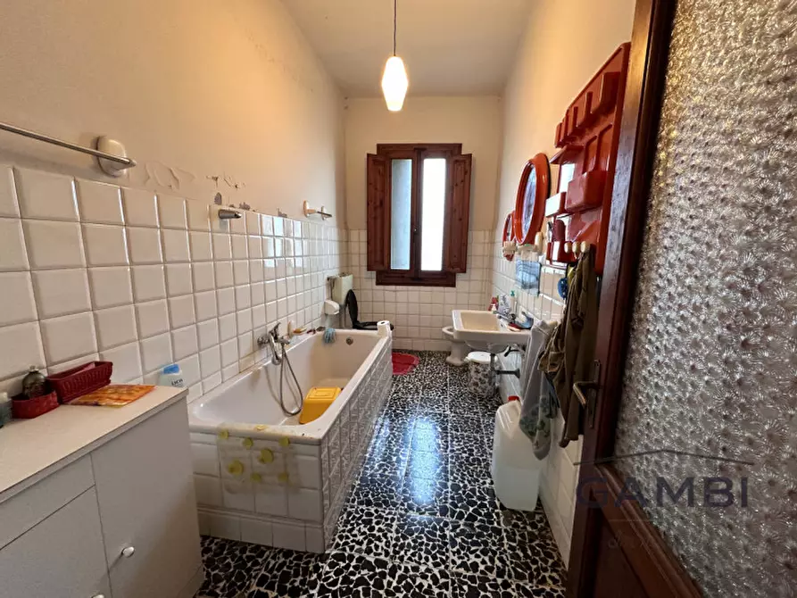 Immagine 33 di Casa indipendente in vendita  a Calenzano