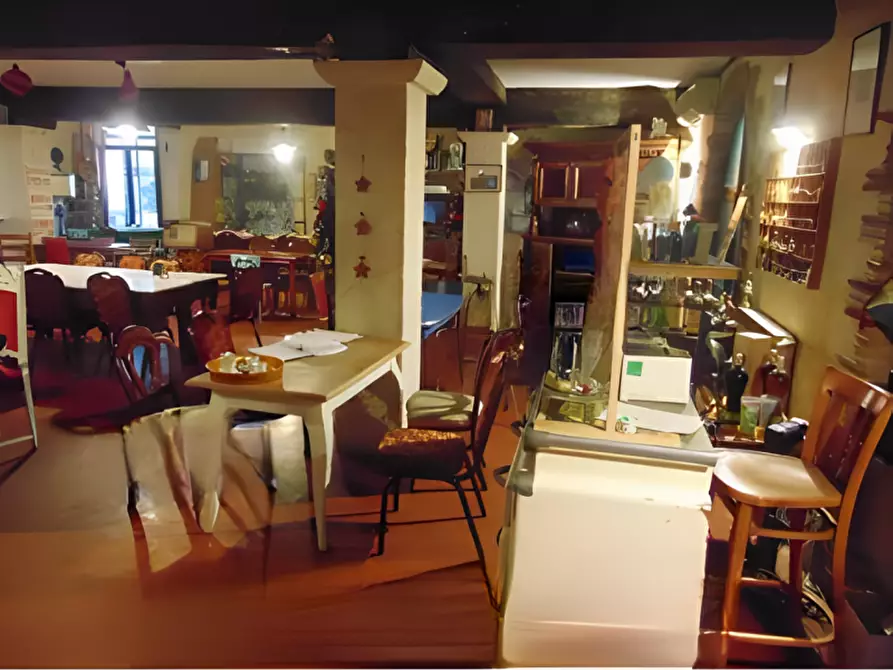 Immagine 4 di Attività commerciale in vendita  in Via maremmana III a Montecompatri