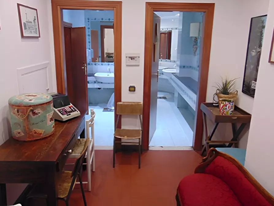 Immagine 6 di Attività commerciale in vendita  in Via maremmana III a Montecompatri