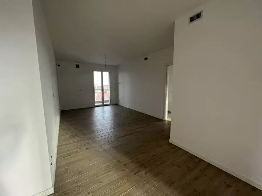 Immagine 4 di Appartamento in vendita  in Via Amendola a Chioggia