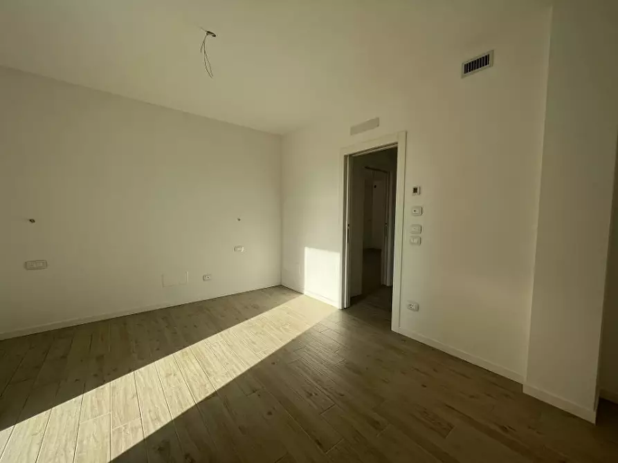 Immagine 5 di Appartamento in vendita  in Via Amendola a Chioggia