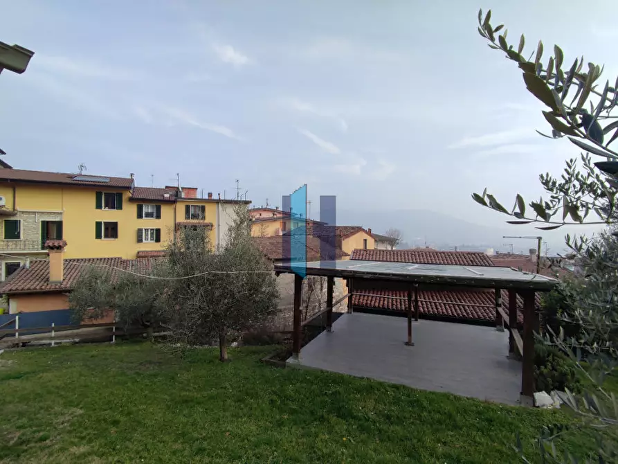 Immagine 6 di Rustico / casale in vendita  in Via San Michele a Botticino