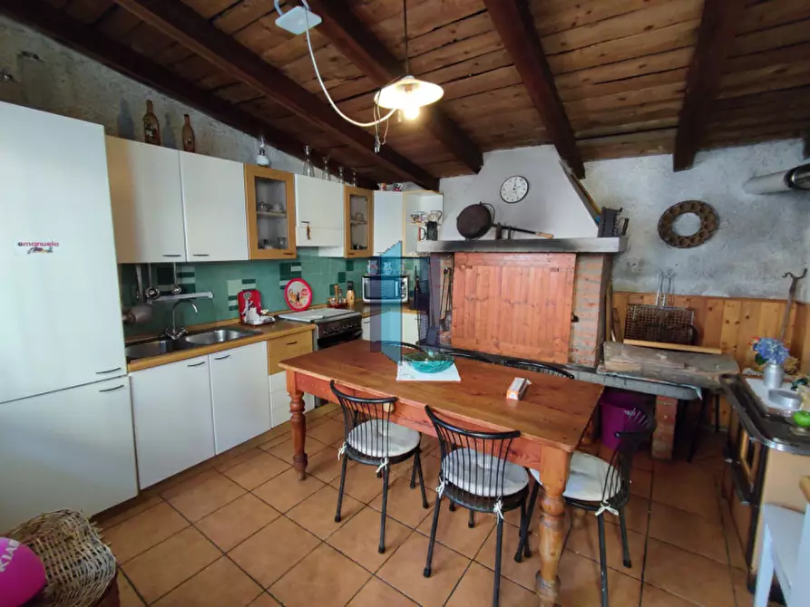 Immagine 14 di Rustico / casale in vendita  in Via San Michele a Botticino