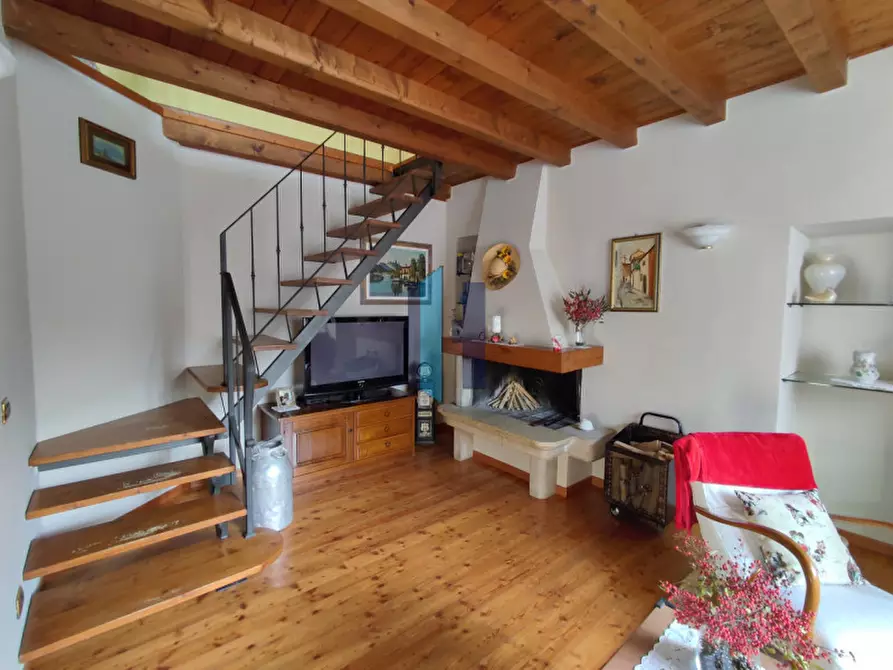 Immagine 19 di Rustico / casale in vendita  in Via San Michele a Botticino