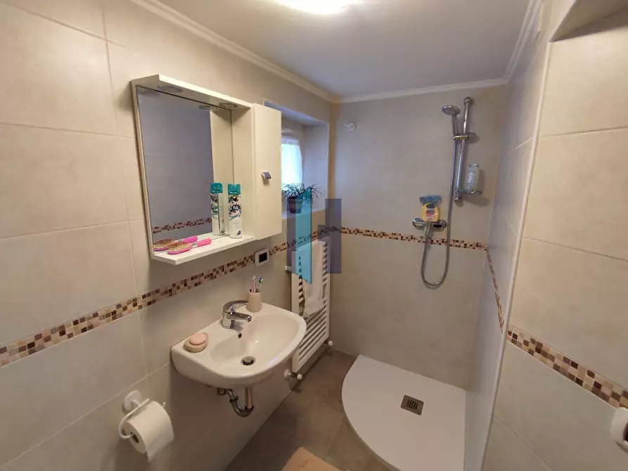 Immagine 36 di Rustico / casale in vendita  in Via San Michele a Botticino