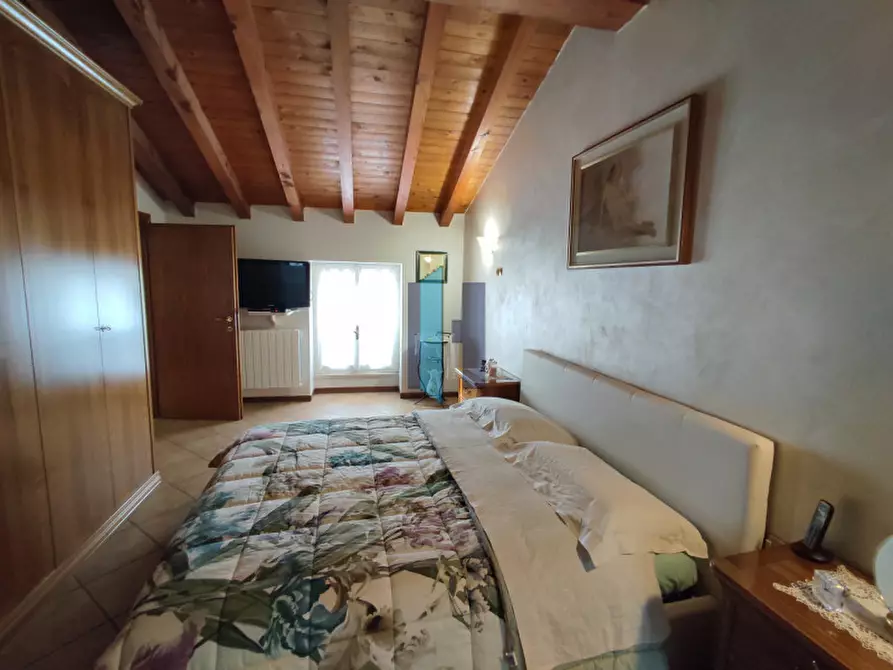 Immagine 44 di Rustico / casale in vendita  in Via San Michele a Botticino