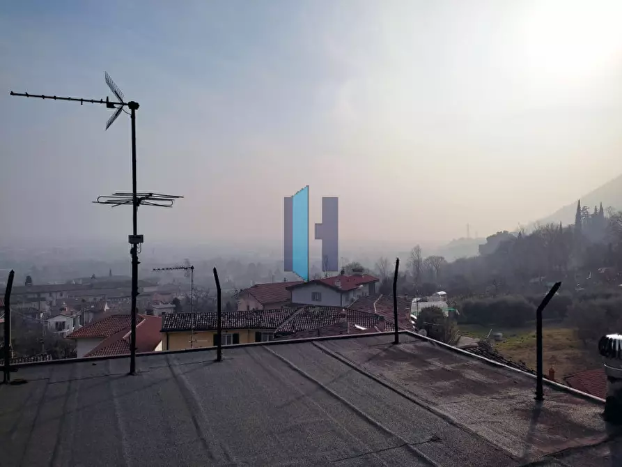 Immagine 49 di Rustico / casale in vendita  in Via San Michele a Botticino