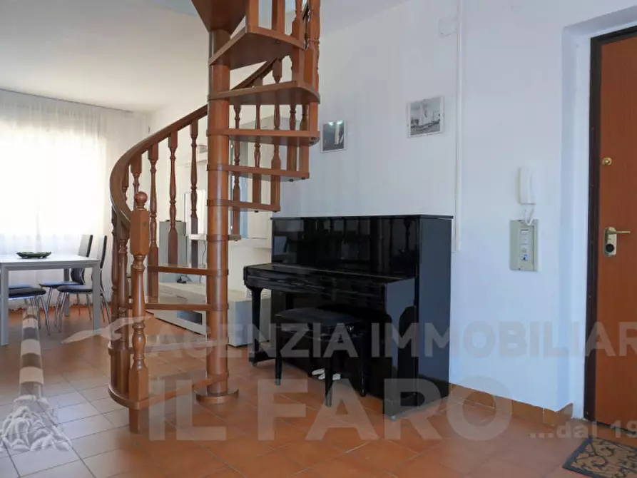 Immagine 3 di Appartamento in vendita  in Via Terralugiana a La Maddalena