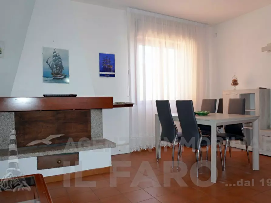 Immagine 5 di Appartamento in vendita  in Via Terralugiana a La Maddalena