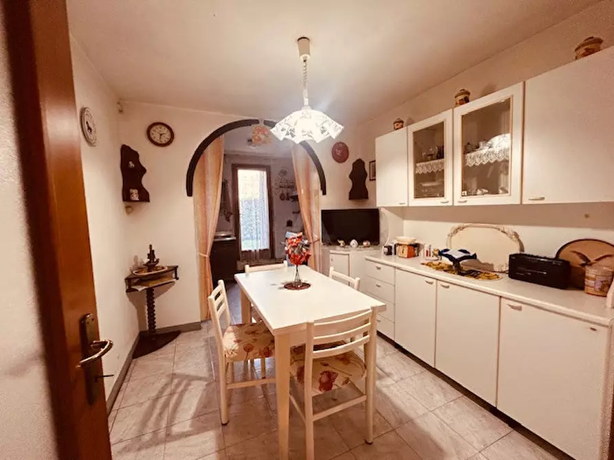 Immagine 4 di Casa indipendente in vendita  a Castelfranco Veneto