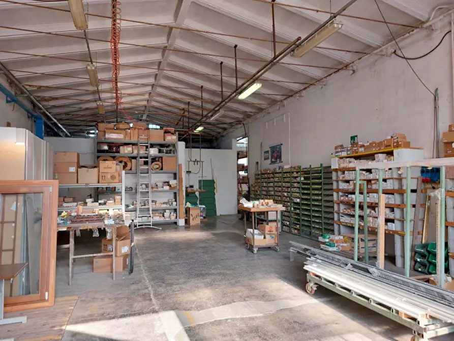 Immagine 2 di Capannone industriale in vendita  in Via Oglio, N. 4 a Cicognolo
