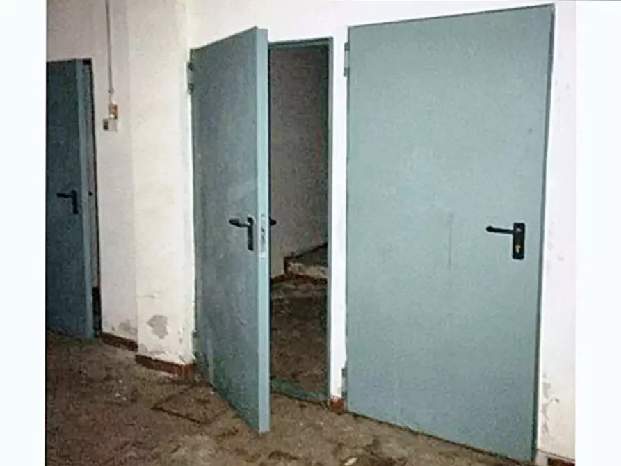 Immagine 3 di Posto auto in vendita  in Via di Casalotti, N. 53 a Roma