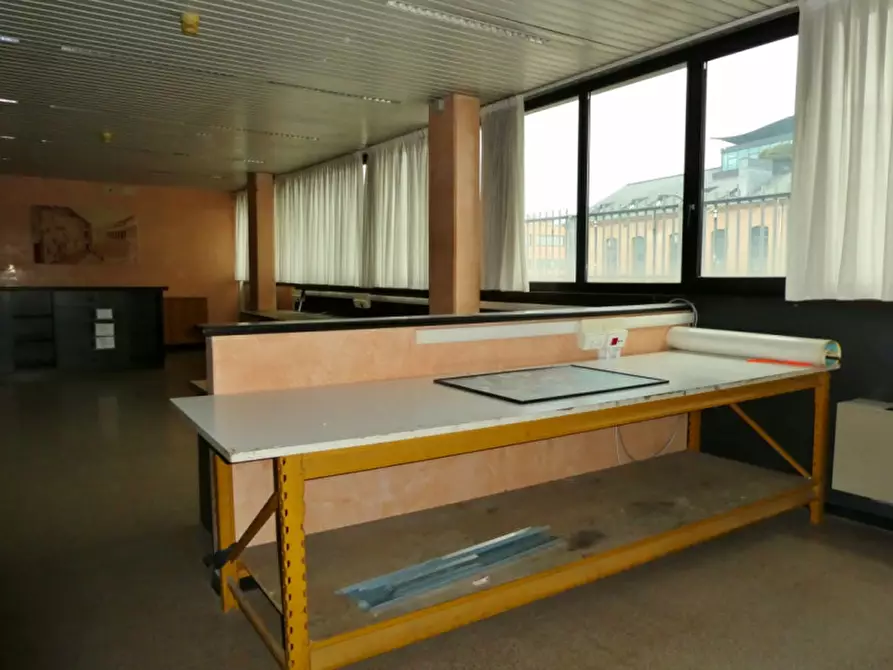 Immagine 2 di Ufficio in vendita  in vecchia ferriera a Vicenza