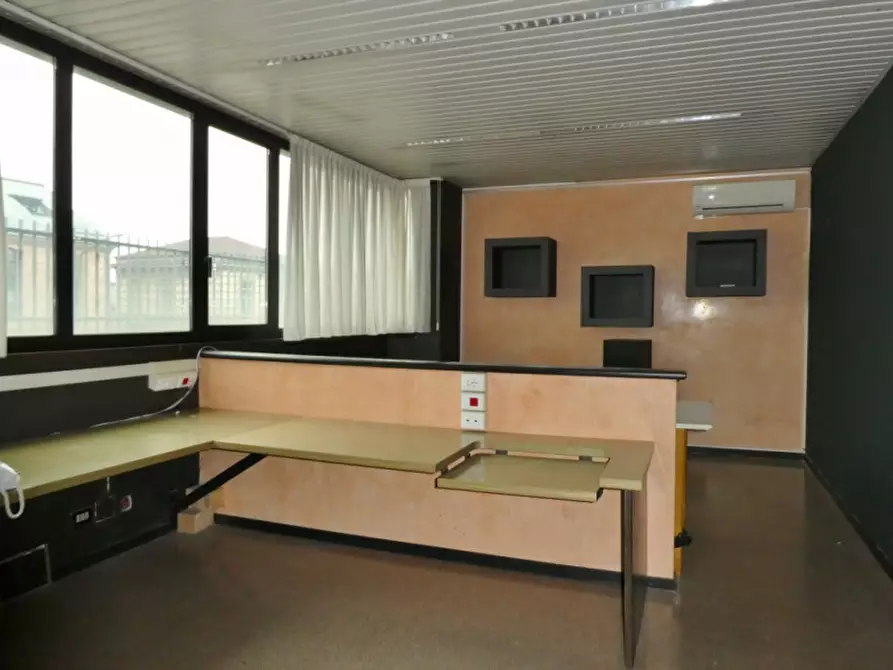 Immagine 3 di Ufficio in vendita  in vecchia ferriera a Vicenza