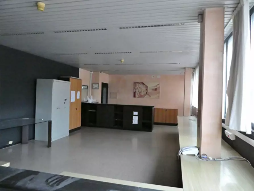 Immagine 7 di Ufficio in vendita  in vecchia ferriera a Vicenza