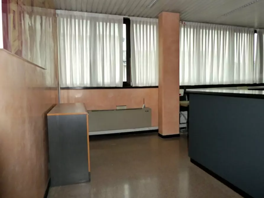 Immagine 10 di Ufficio in vendita  in vecchia ferriera a Vicenza