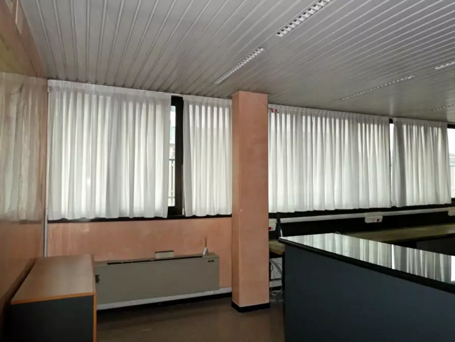 Immagine 11 di Ufficio in vendita  in vecchia ferriera a Vicenza