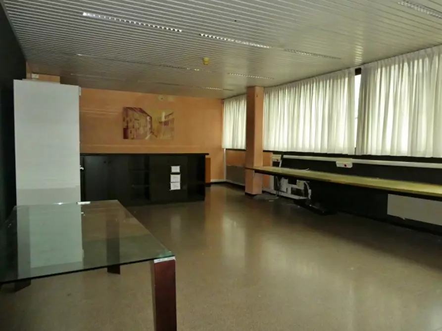 Immagine 12 di Ufficio in vendita  in vecchia ferriera a Vicenza