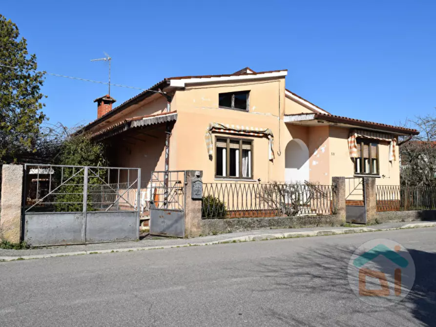 Immagine 1 di Casa indipendente in vendita  in Via Pietro Zorutti a Capriva Del Friuli