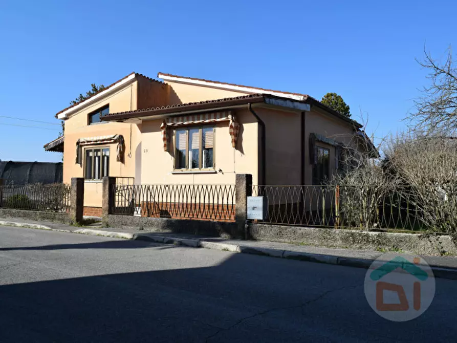 Immagine 2 di Casa indipendente in vendita  in Via Pietro Zorutti a Capriva Del Friuli