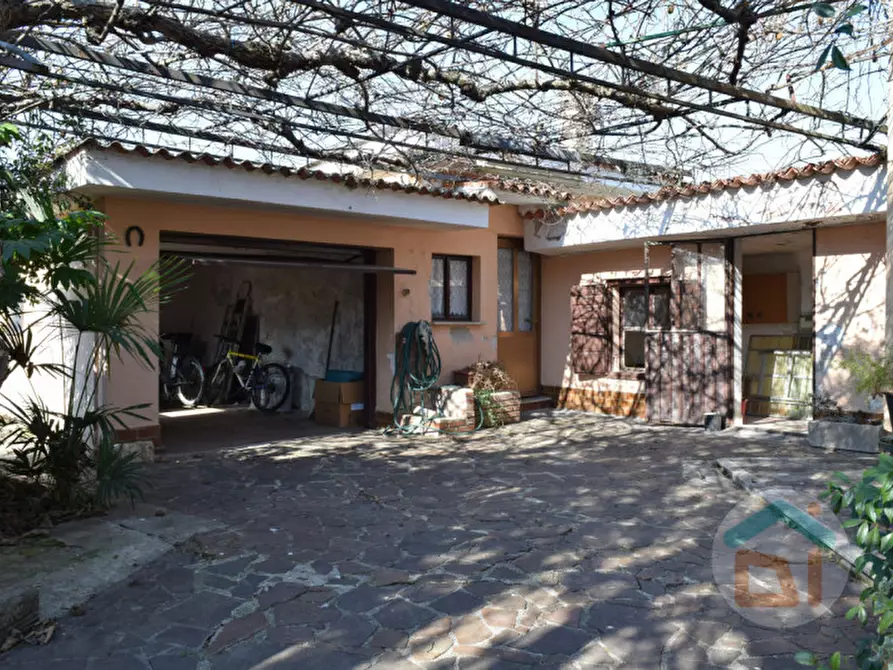 Immagine 17 di Casa indipendente in vendita  in Via Pietro Zorutti a Capriva Del Friuli