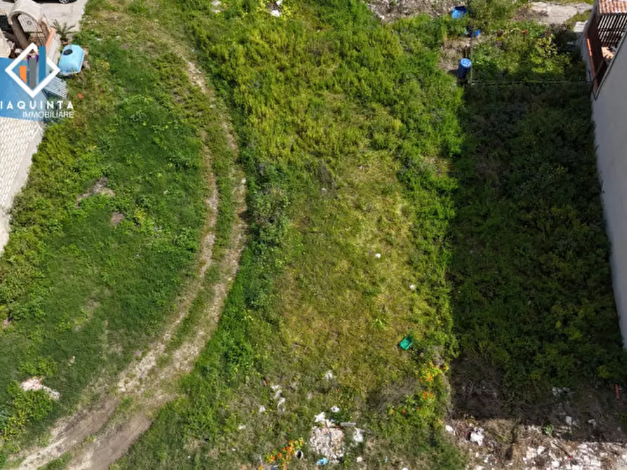 Immagine 2 di Terreno in vendita  in via ippolito Nievo snc a Palagonia