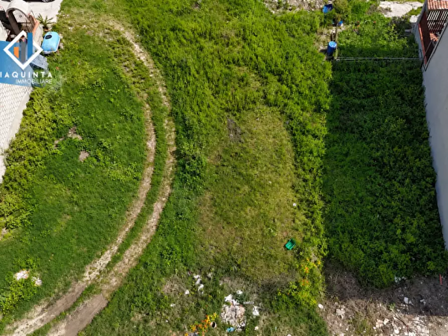 Immagine 2 di Terreno in vendita  in via ippolito Nievo snc a Palagonia