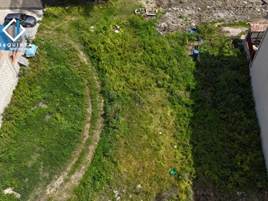 Immagine 4 di Terreno in vendita  in via ippolito Nievo snc a Palagonia
