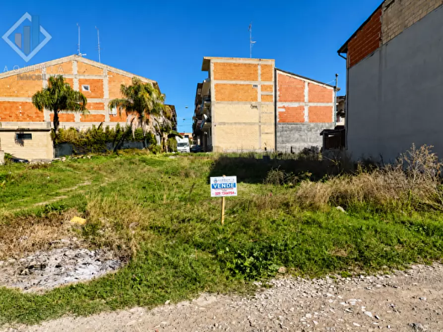 Immagine 10 di Terreno in vendita  in via ippolito Nievo snc a Palagonia
