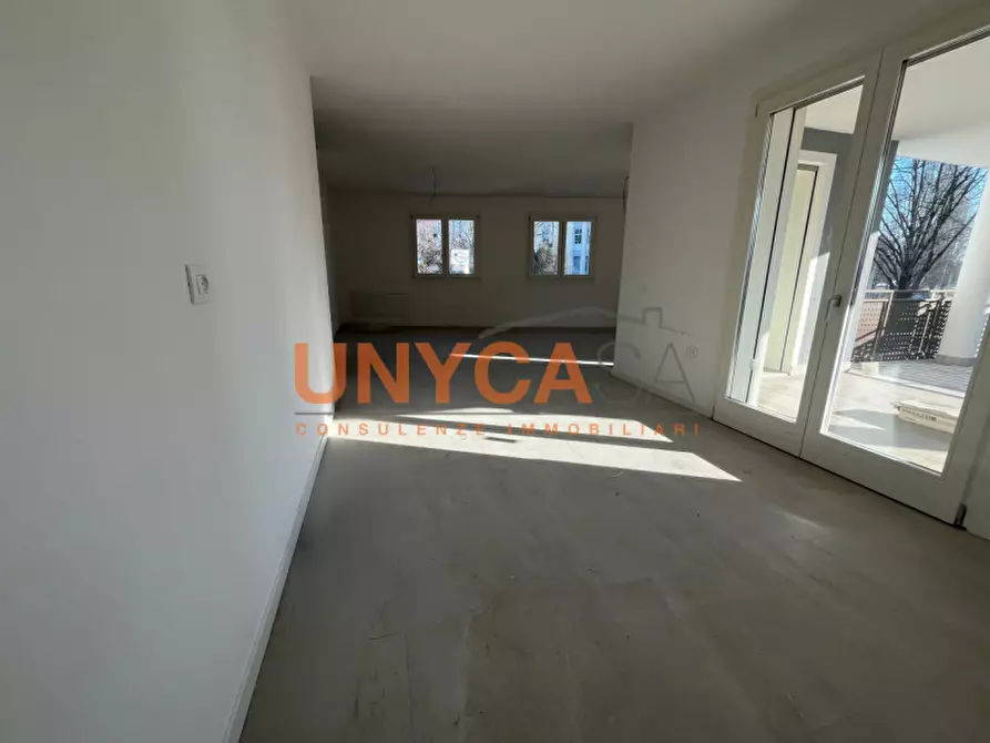 Immagine 19 di Appartamento in vendita  a Verona